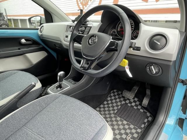 VolksWagen UP! 2019-05 194668-13