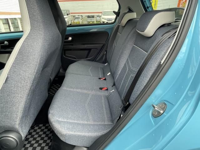 VolksWagen UP! 2019-05 194668-17
