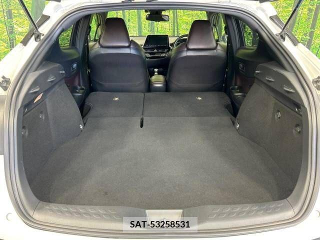 Toyota C-HR 2017-03 295035-10