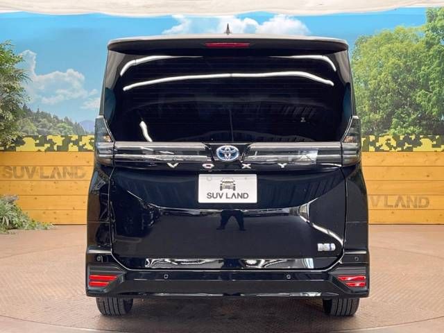 Toyota VOXY HYBRID 2022-06 188362-16