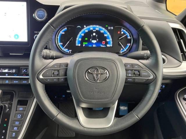 Toyota VOXY HYBRID 2022-06 188362-12