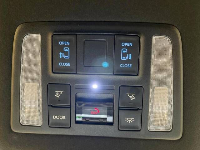 Toyota VOXY HYBRID 2022-06 188362-5