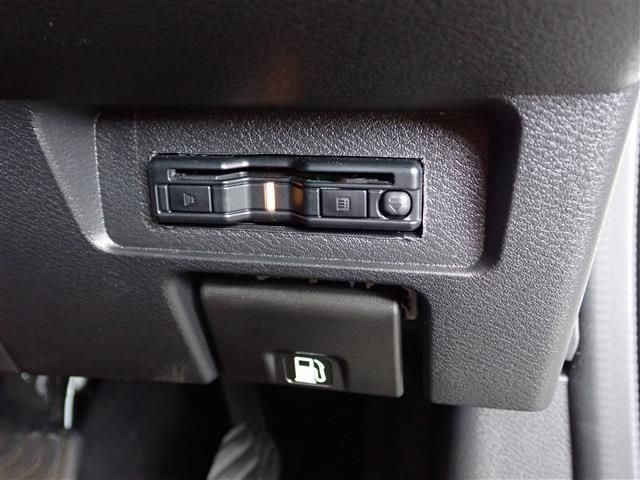 Nissan NOTE 2022-03 10957-16