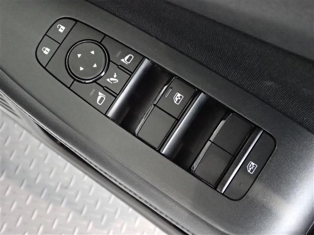 Nissan NOTE 2022-03 10957-22
