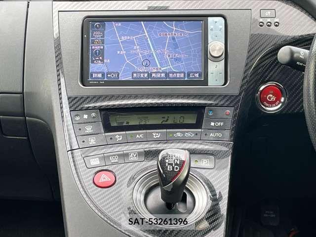 Toyota PRIUS 2012-01 322121-17
