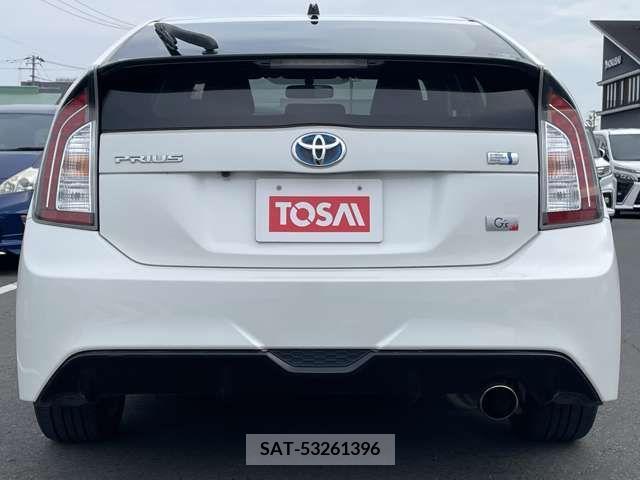 Toyota PRIUS 2012-01 322121-15