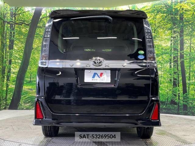 Toyota VOXY 2016-03 205633-16