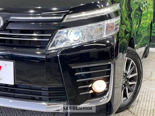 Toyota VOXY 2016-03 205633-13