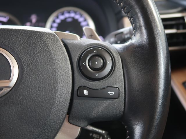 Lexus IS 2015-01 19500-26