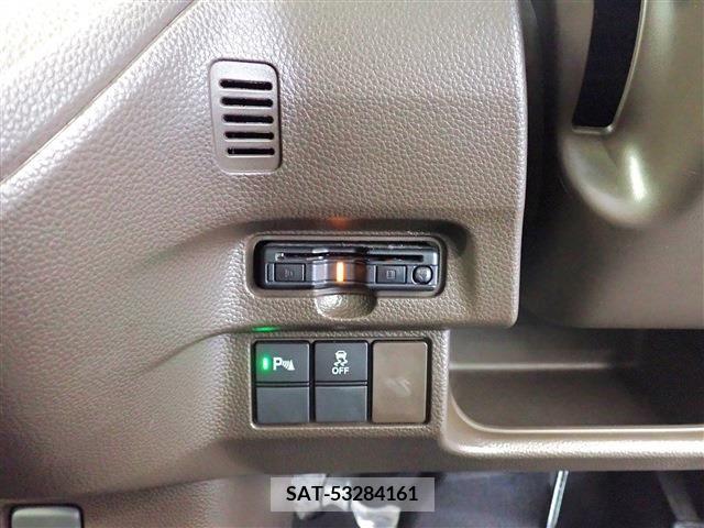 Honda N BOX 2022-01 307384-13