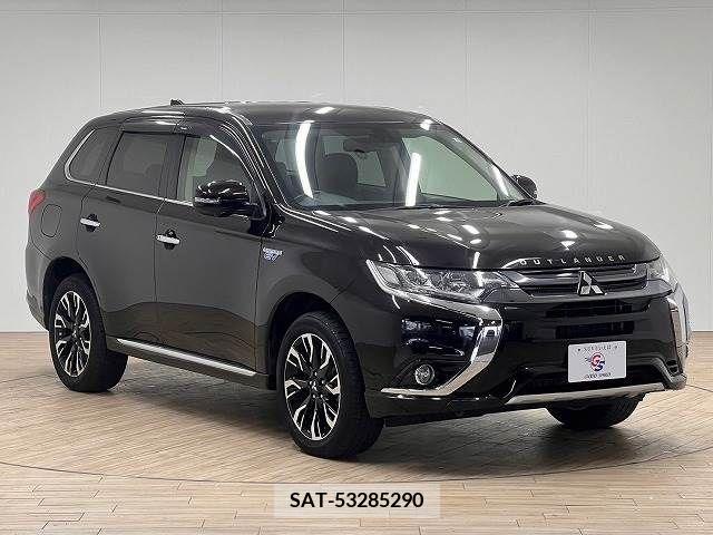 Mitsubishi OUTLANDER PHEV 2015-11 281136-13