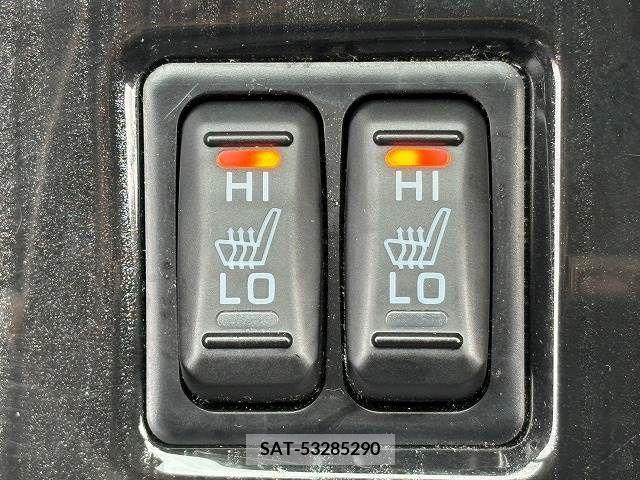 Mitsubishi OUTLANDER PHEV 2015-11 281136-7