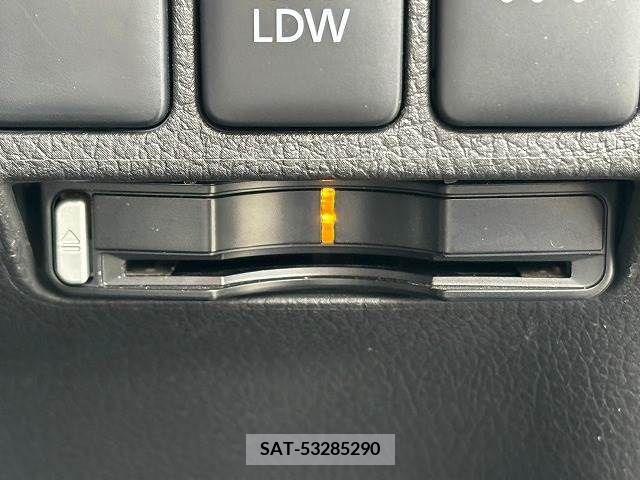 Mitsubishi OUTLANDER PHEV 2015-11 281136-9