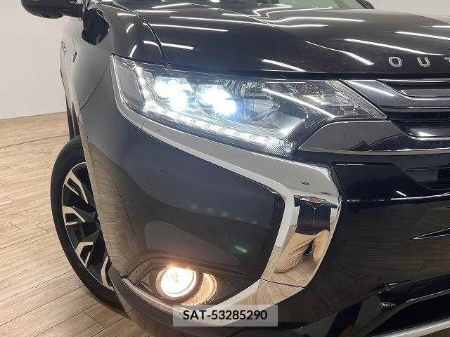 Mitsubishi OUTLANDER PHEV 2015-11 281136-19