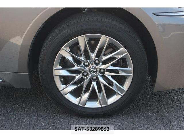 Lexus LS 2017-12 354355-11