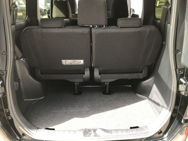 Toyota NOAH 2021-01 18088-17