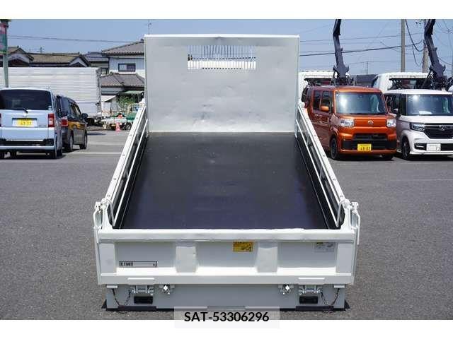 Hino DUTRO 2016-11 376832-18