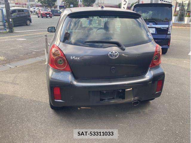 Toyota VITZ 2010-02 352003-5