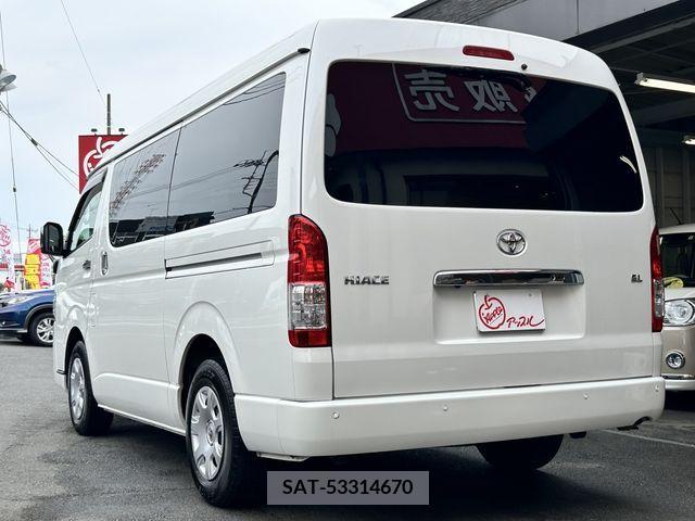 Toyota HIACE WAGON 2021-12 332627-9