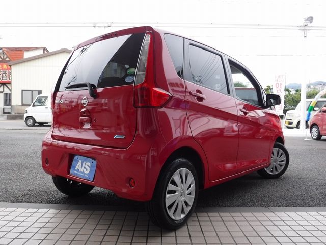 Nissan DAYZ 2014-09 21670-2