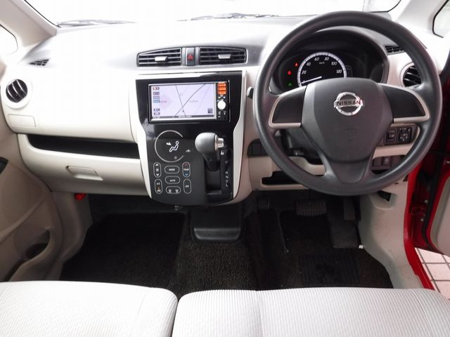 Nissan DAYZ 2014-09 21670-1