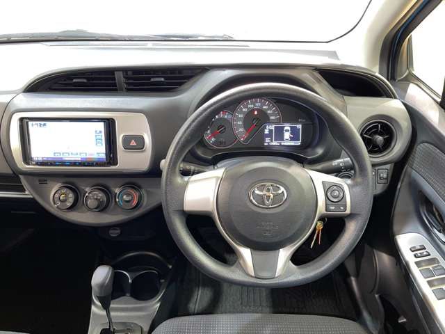 Toyota VITZ 2015-10 4316-13