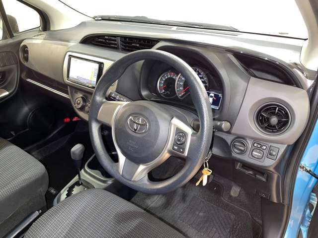 Toyota VITZ 2015-10 4316-12