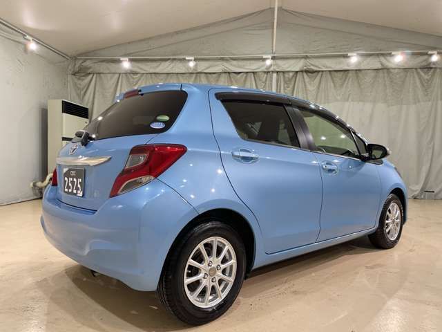 Toyota VITZ 2015-10 4316-8
