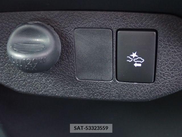Toyota VITZ 2019-05 370138-7