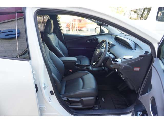 Toyota PRIUS 2021-11 186929-5