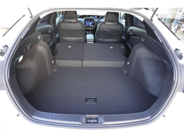 Toyota PRIUS 2021-11 186929-8
