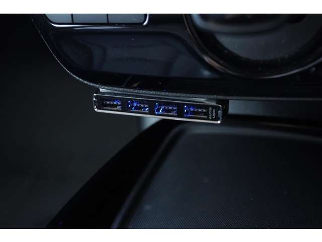 Toyota PRIUS 2021-11 186929-15