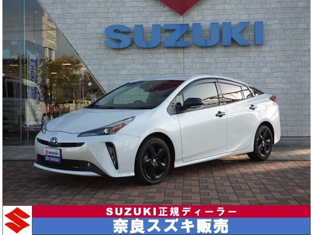 Toyota PRIUS 2021-11 186929-0