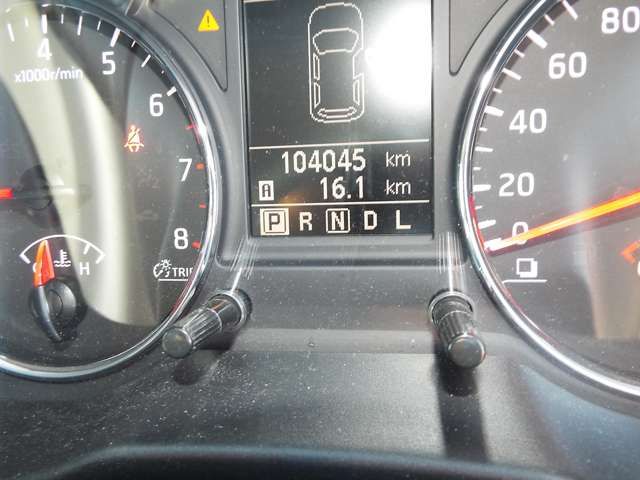 Nissan X-TRAIL 2012-08 183660-10
