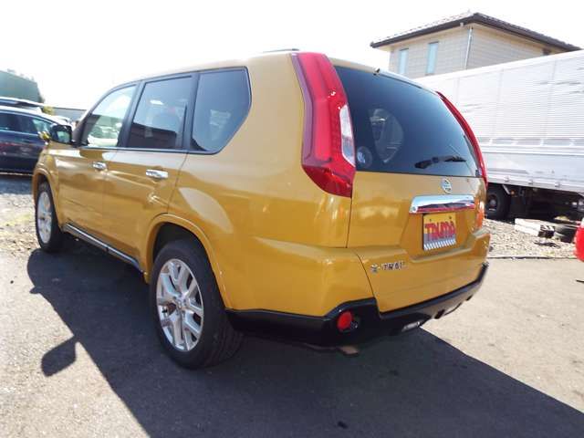 Nissan X-TRAIL 2012-08 183660-19