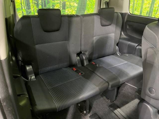 Toyota VOXY 2015-05 26858-10