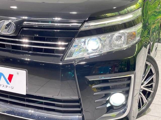 Toyota VOXY 2015-05 26858-13