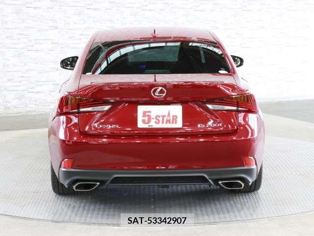 Lexus IS 2017-06 300013-12