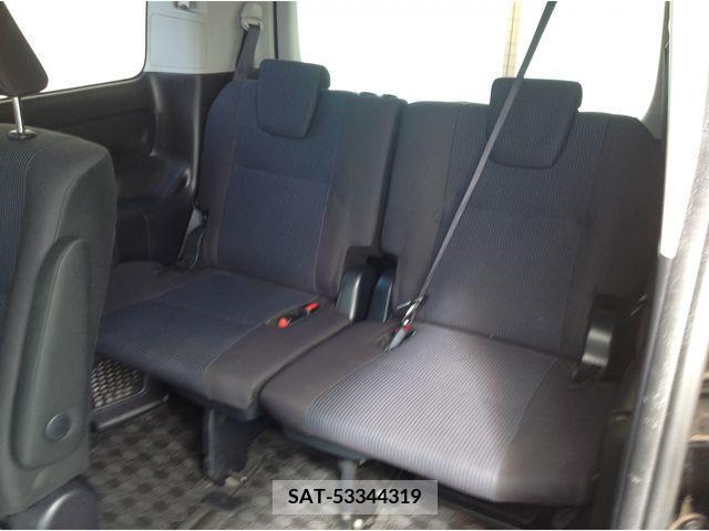 Toyota VOXY 2015-01 203776-14