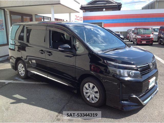 Toyota VOXY 2015-01 203776-2