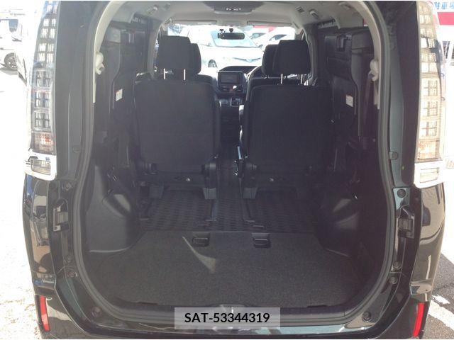 Toyota VOXY 2015-01 203776-17