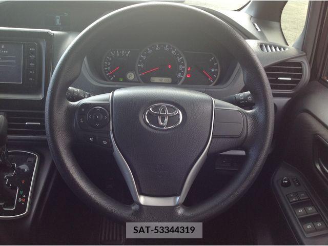 Toyota VOXY 2015-01 203776-7