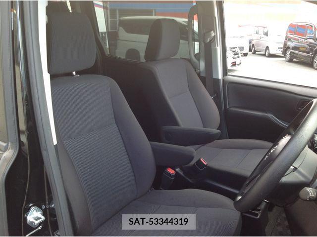 Toyota VOXY 2015-01 203776-8