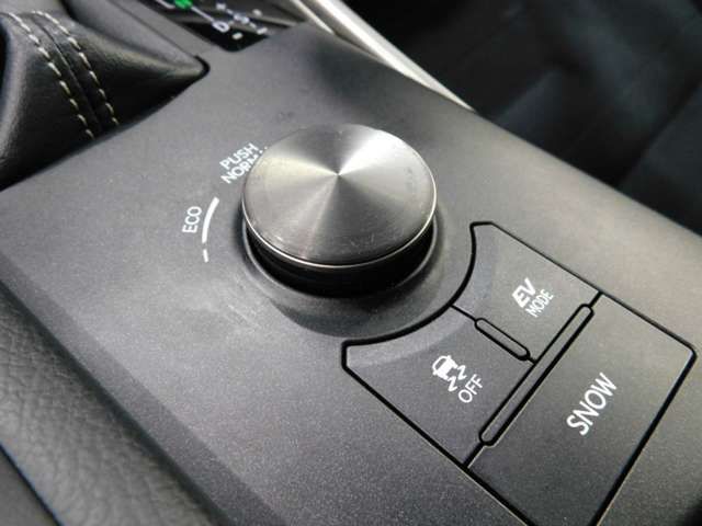 Lexus IS 2015-09 20168-18