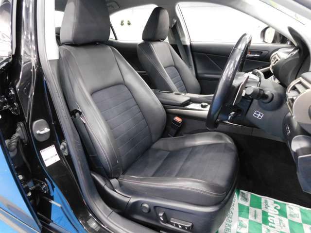 Lexus IS 2015-09 20168-5