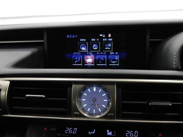 Lexus IS 2015-09 20168-14