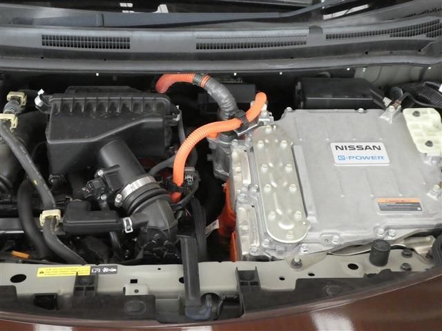 Nissan NOTE 2018-01 15709-18
