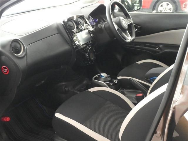 Nissan NOTE 2018-01 15709-14