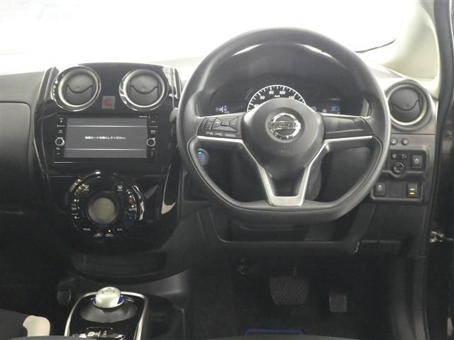 Nissan NOTE 2018-01 15709-1