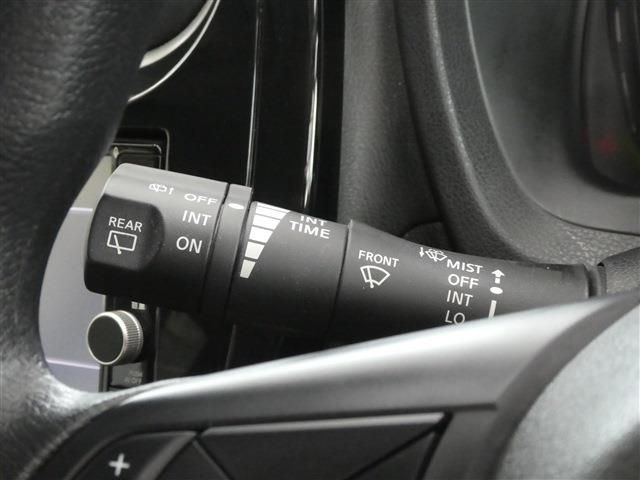 Nissan NOTE 2018-01 15709-27
